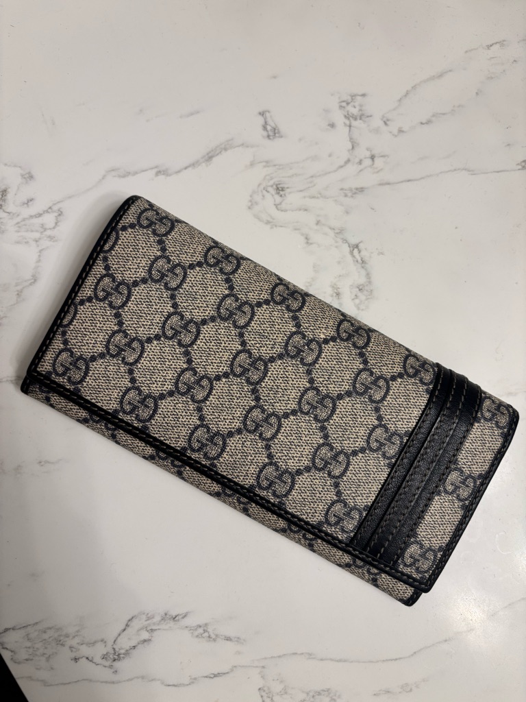 Gucci Beige And Black Gg Monogram Long Wallet